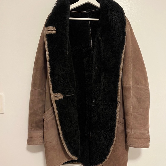 Fritala brown suede shearling coat with black trim, made in Finland - Picture 4 of 10